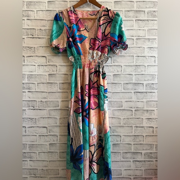 Women’s SHEIN long floral short sleeve v-neck dress Small - Picture 1 of 5